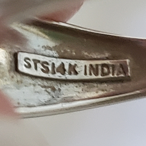 Size 10, 14K White Gold Blue Sapphire & Diamond Ring, Excellent pre-owned condit - Picture 5 of 8